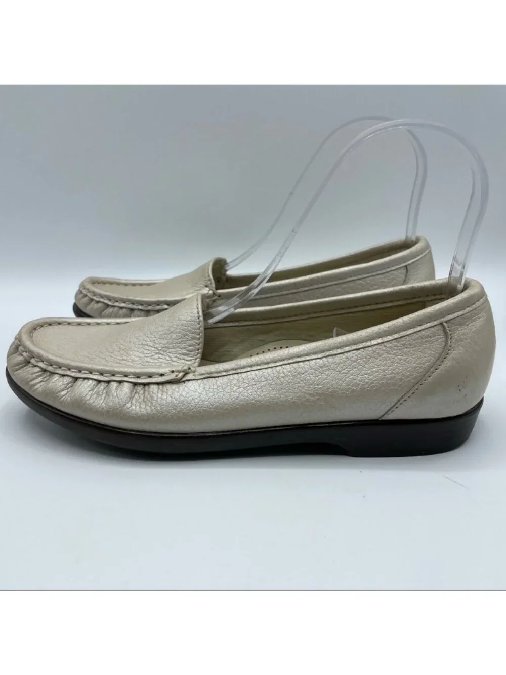 SAS Simplify Loafers Womens Size 7N Narrow Gold Lusso Leather Comfort Slip On